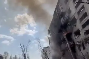 Президент зауважив, що окупанти навмисно атакують рятувальників і медиків, які приїжджають на допомогу після ударів