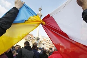 Депутат Сейму Польщі заговорив про візи для українців: чи можливо це