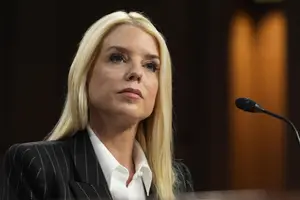 Пем Бонді доручила Мін’юсту розпочати слухання щодо адміністрації Обами