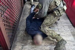 Двоє іноземців постануть перед судом за пограбування громадянина Туреччини у центрі Києва