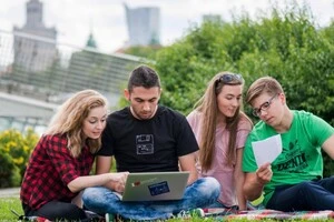 Міносвіти Польщі ускладнило вступ до вишів іноземцям: що слід врахувати українцям 