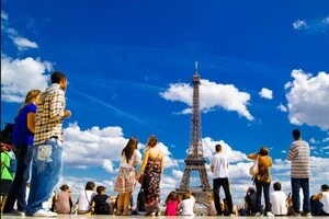 Великі черги і скрізь злодії: популярне туристичне місто руйнує свій імідж