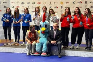 Катерина Гончарук, Крістіна Хільченко, Тамара Бересньова стали віцечемпіонками континенту