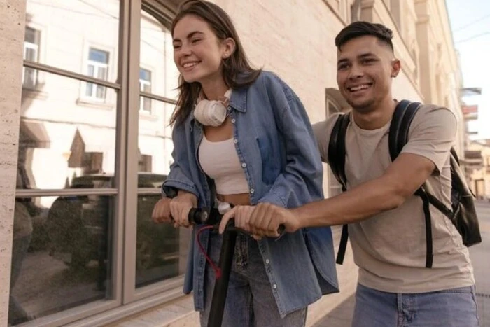 Покоління зумерів суттєво економить на побаченнях: дослідження