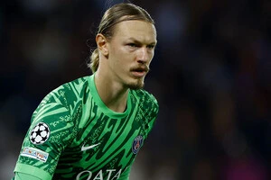 Депутат Думи обурився, що «ПСЖ» хоче позбутися росіянина Сафонова заради придбання Забарного