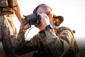 Учасники проєкту після виконання умов дворічного контракту також матимуть право на відстрочку від призову на 1 рік та право вільного виїзду за кордон