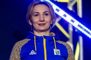 Цьогоріч Підгрушна втретє вийшла заміж. Чоловіком Олени став військовослужбовець на ім'я Ростислав