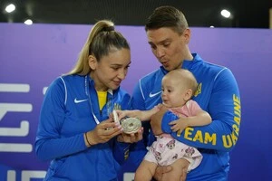 Терлюга зробила зворушливе фото з маленькою донькою після здобуття медалі Всесвітніх ігор