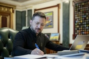 Президент присвоїв трьом воїнам звання Герой України