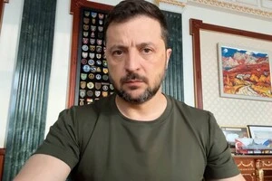 Зеленський обговорив зі Стармером «небезпеку російського плану»