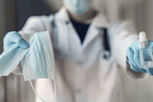 Самым эффективным средством защиты от Covid-19 остается вакцинация