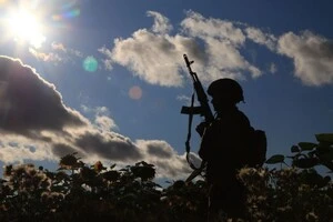 Сили оборони продовжують контролювати населений пункт