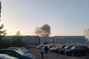 На місці влучань виникла пожежа