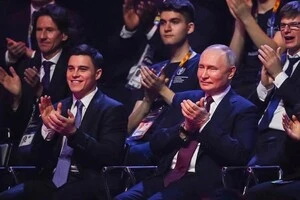 ЗМІ викрили російських скелетоністів, які підтримували війну в соцмережах