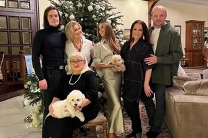 Софія Ротару з родиною