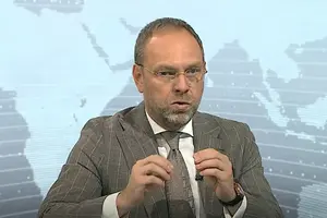 Соратник Тимошенко обрушився на іноземців, які керують економікою України, і ні за що не відповідають