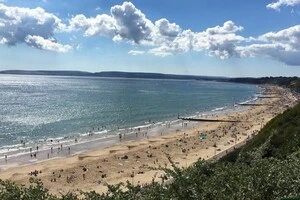 Переповнений та брудний пляж Бортмунда дратує туристів