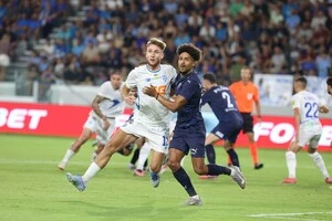 Після перерви «Динамо» намагалося грати ближче до воріт суперника, але не створило гострих моментів