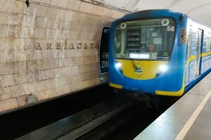 В справі про затоплення станцій столичного метро синьої гілки отримав підозру посадовець КМДА
