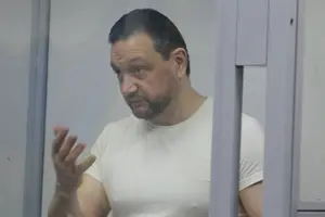 Колишній працівник управління державної охорони Олександр Деркач під час засідання в Голосіївському суді Києва