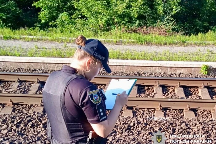 На Білоцерківщині під колесами потяга загинула жінка