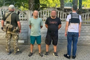 На кордоні зі Словаччиною затримали двох порушників на самокатах