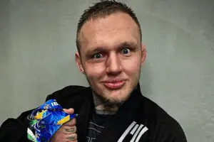 Риндовський є заслуженим майстром спорту України з самбо