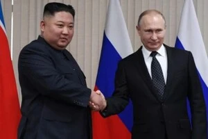 Кім Чен Ин передав привіт Володимиру Путіну