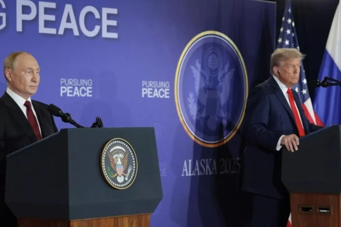 Таємниця саміту: Пєсков пояснив, чому Трамп і Путін ігнорували пресу