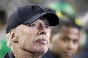 Рекорд в історії США: співзасновник Nike пожертвував $2 млрд на боротьбу з раком