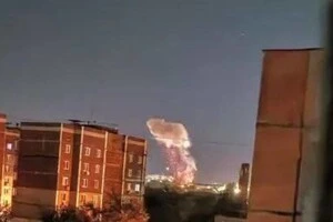 Окупований Донецьк масовано атакували безпілотники