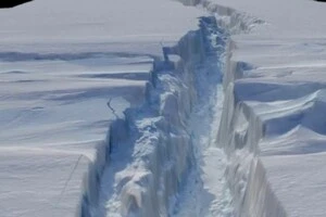 Сенсаційне відкриття: під льодами Антарктиди виявлено 332 гігантські каньйони