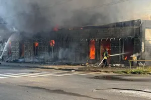 На місці удару працюють усі екстрені служби