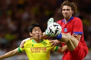 Забарний дебютував у складі французького «ПСЖ»