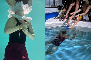 Кілька сцен вистави відзняли під водою