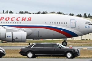 Росіяни зіштовхнулись із санкціями щодо заправки літаків на Алясці