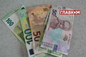 Курс валют на 19 серпня: скільки коштують долар та євро