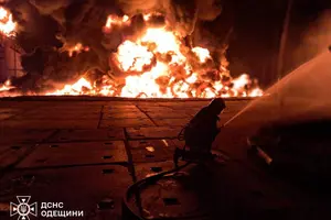 На Одещині спалахнула пожежа на обʼєкті паливно-енергетичної інфраструктури
