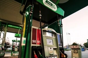 На АЗС в Росії зникає бензин