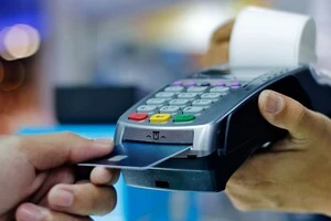 Українці почали більше витрачати грошей: як зріс середній чек