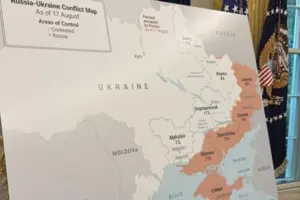 Президент розповів, навіщо потрібна була карта на зустрічі з Трампом