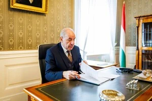Президент Угорщини прибрав згадку про Росію у дописі про обстріл Закарпаття