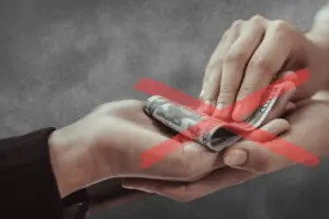 Масштабна корупція на Хмельниччині: 39 посадовцям оголошено підозру