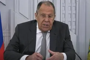 Глава російського МЗС розповів, коли Путін зустрінеться із Зеленським