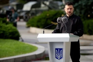 Зеленський ввів санкції проти людей, які допомагають росіянам у війні. У списку – родичі Путіна 