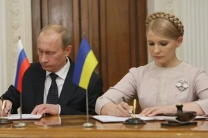 «У неї свої таргани в голові, але...». Колишній соратник розкрив ставлення Тимошенко до Путіна