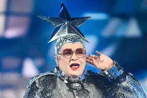 Данилко відмовляється перекладати свої хіти українською 