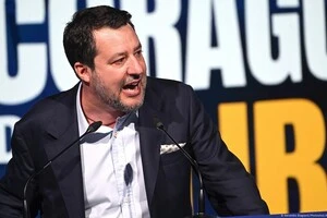 Італійський міністр відправляв Макрона на війну в Україні. Франція викликала посла «на килим»