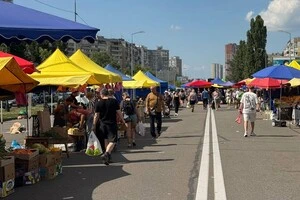 Для придбання свіжих продуктів також можна відвідати комунальні ринки