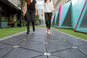 Плитка Pavegen на вулиці